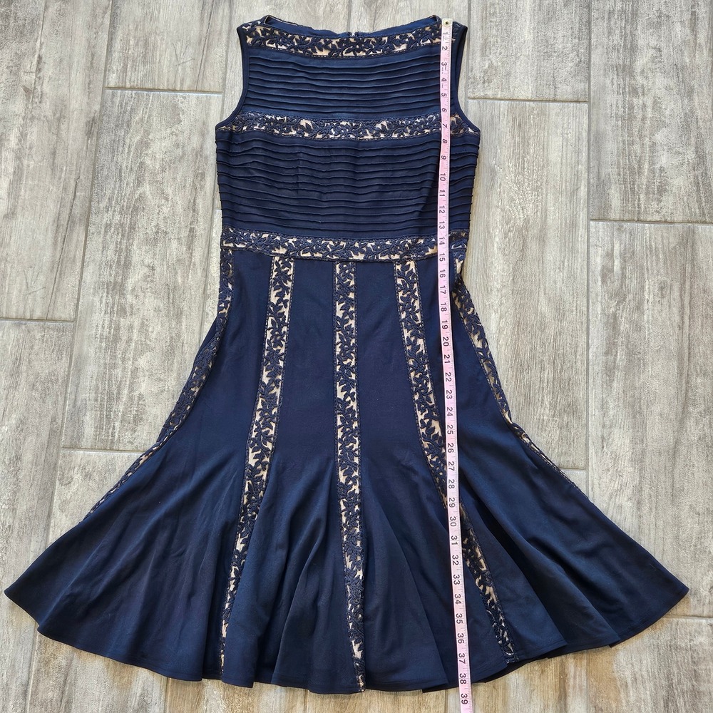 Tadashi Shoji Pintuck Jersey and Lace Dress Size S Navy Fit Flare Formal Elegant - Picture 4 of 10